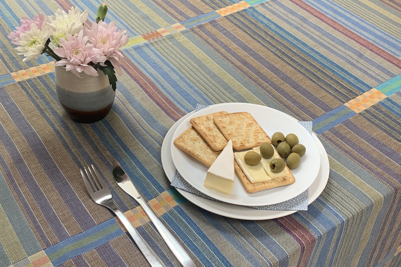 Behind every great table setting is a beautiful tablecloth!